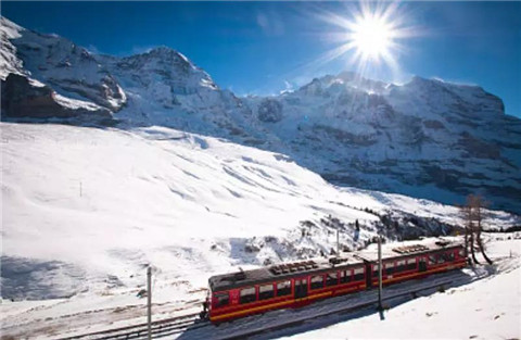 青岛青年国旅带您攻略童话里的世界—冬天到欧洲去看雪
